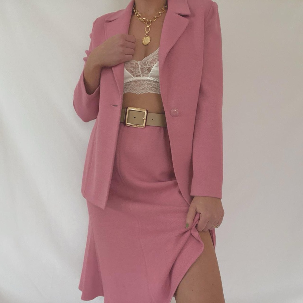 St. John knit pink skirt and blazer suit set